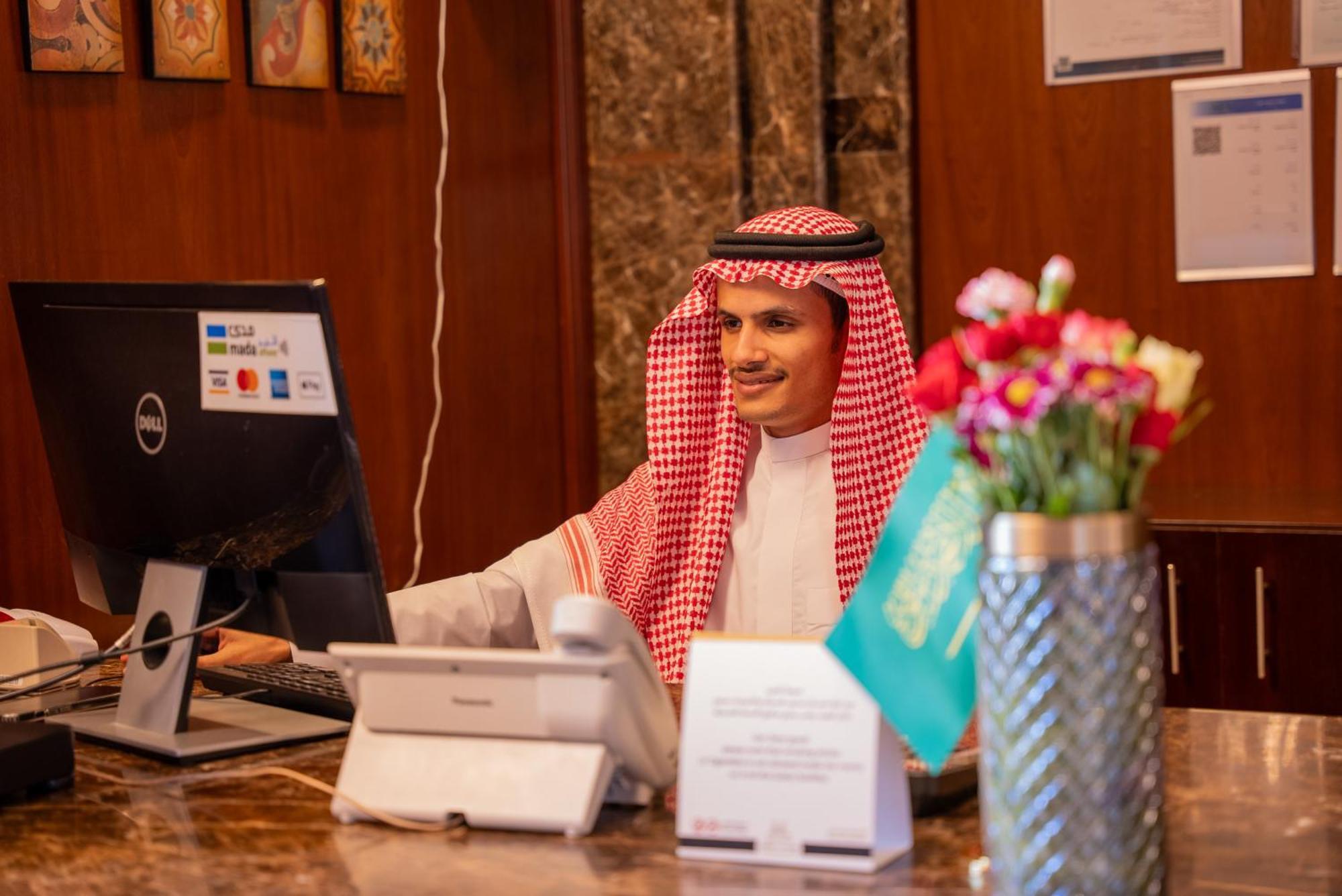 Laten Suites Al Naseem Jidda Exteriör bild